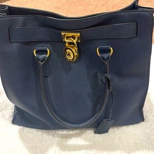 Michael Kors shoulder/tote bag